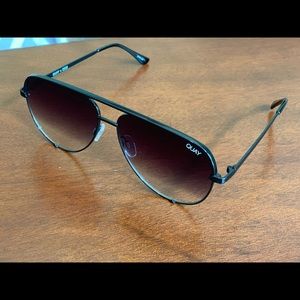 QUAY Black/Fade “High Key” Sunglasses EUC